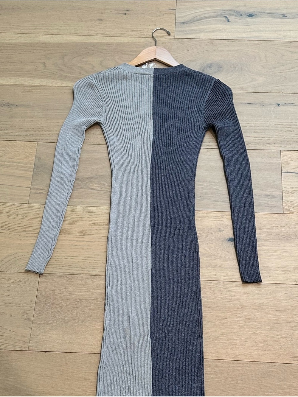 New STAUD Shoko Color Blocked
Cardigan Sweater Dress - Picture 9 of 14